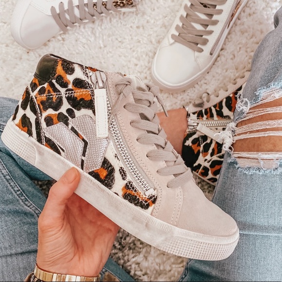 DOLCE VITA🍂🍁leather medium top sneakers 7.5 - Picture 4 of 9